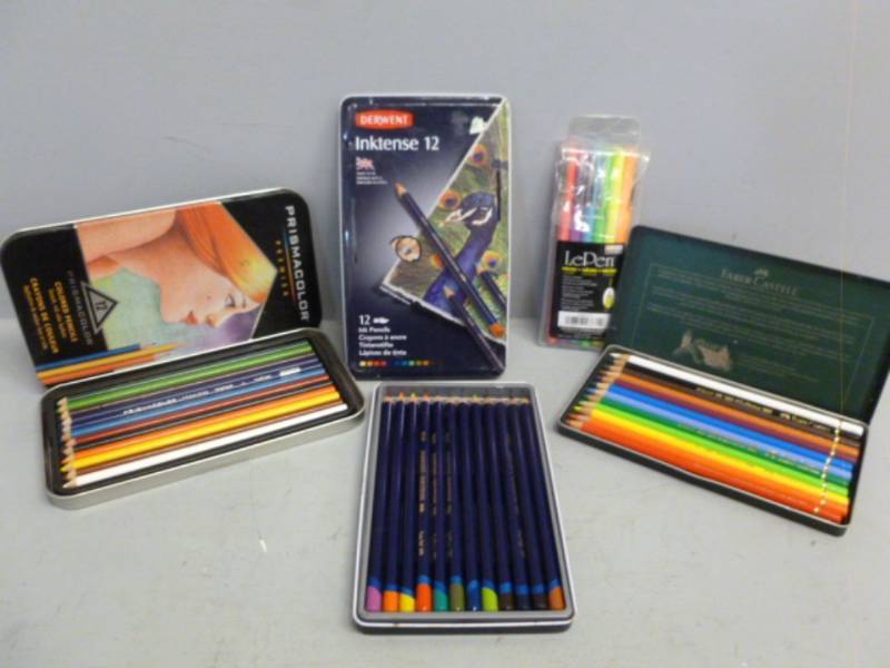 lot 325 image: Artists Colored Pencils