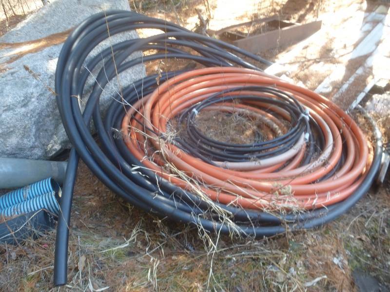 lot 54 image: PVC Electrical Conduit Rolls