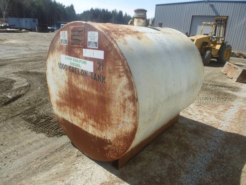 lot 58 image: Steel Fuel Barrel 1000 Gal