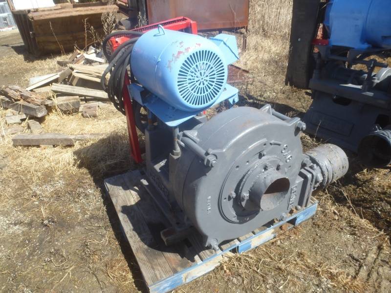 lot 1 image: Denver 6x6 Water Pump
