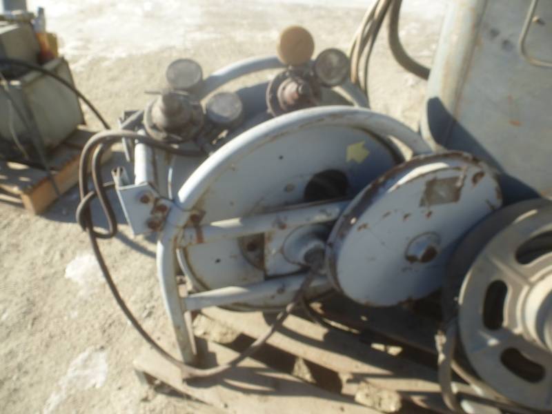 lot 11 image: Acetylene Torch Kit With Reel