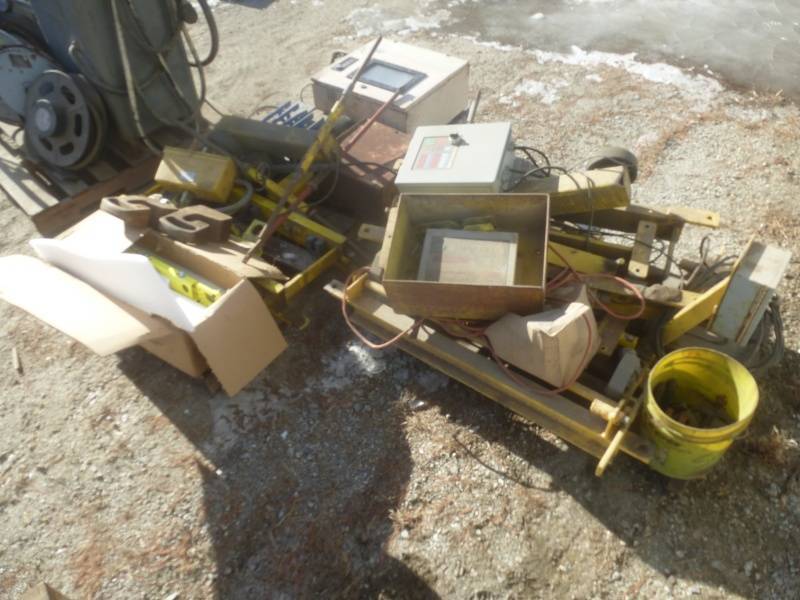 lot 20 image: Scale Parts