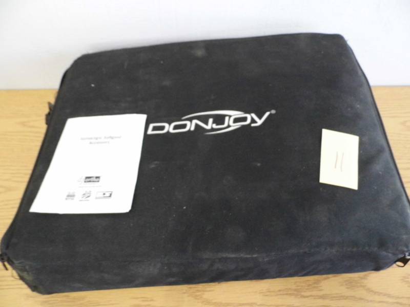lot 11 image: DonJoy SpnaLogic