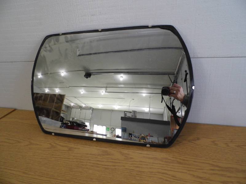 lot 17 image: See All Security Mirror
