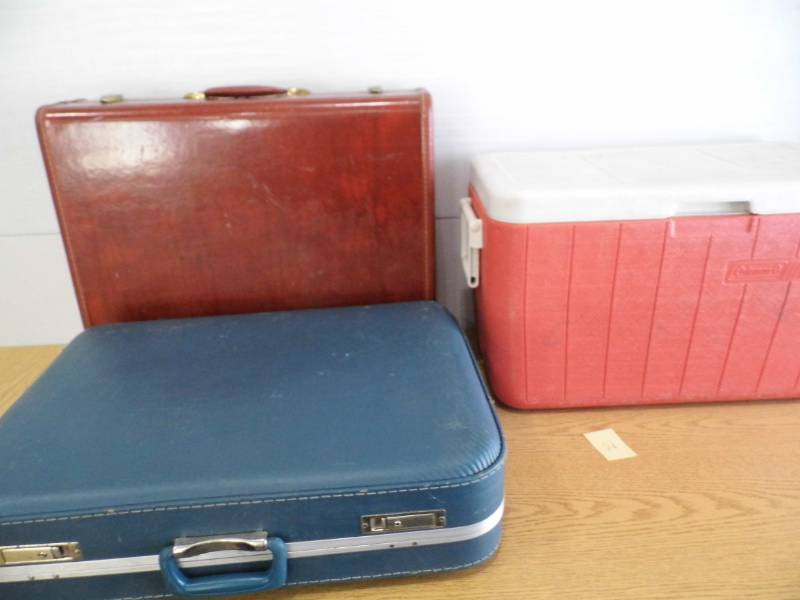 lot 21 image: Cooler - Suitcases