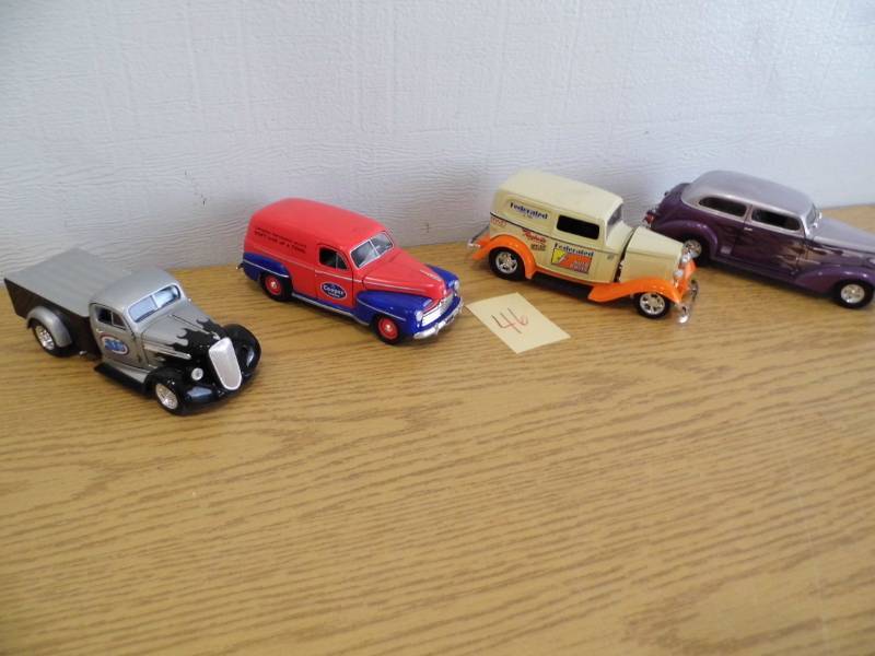 lot 46 image: Lot of 4 Diecast Vehicles