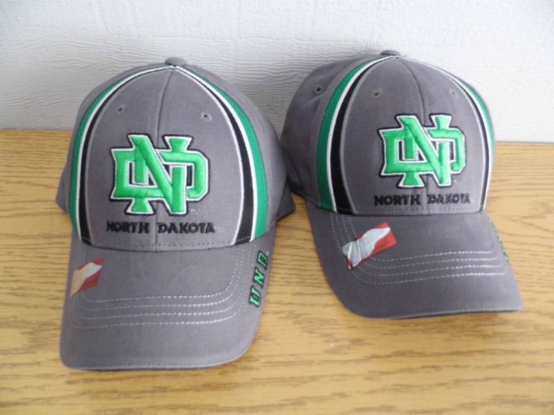 lot 99 image: Lot of 2 New UND Hats