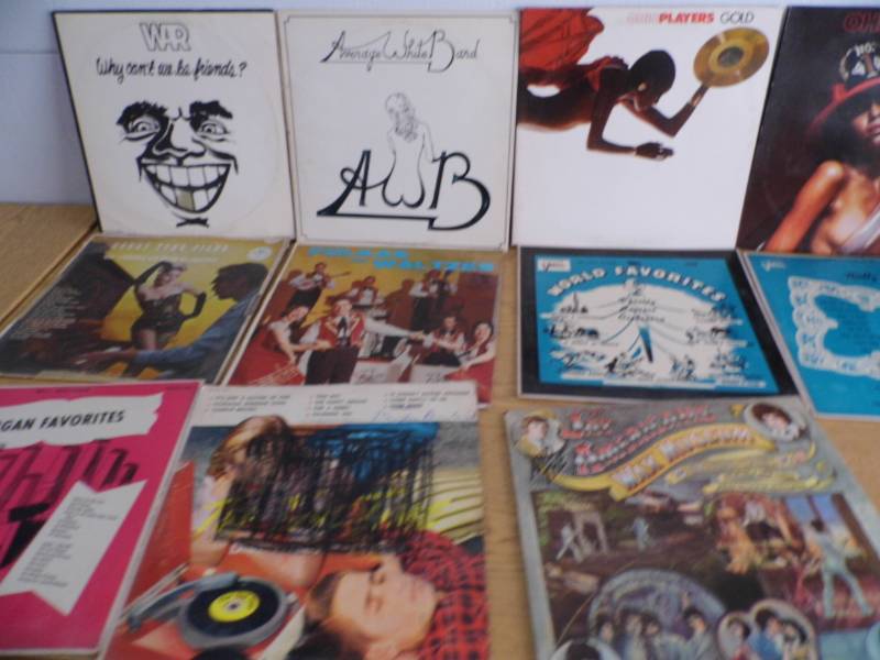 lot 106 image: Record Albums
