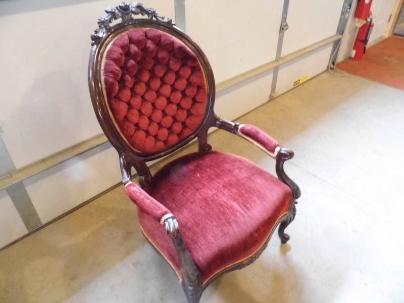 lot 135 image: Antique Wood Carved High Back Chair