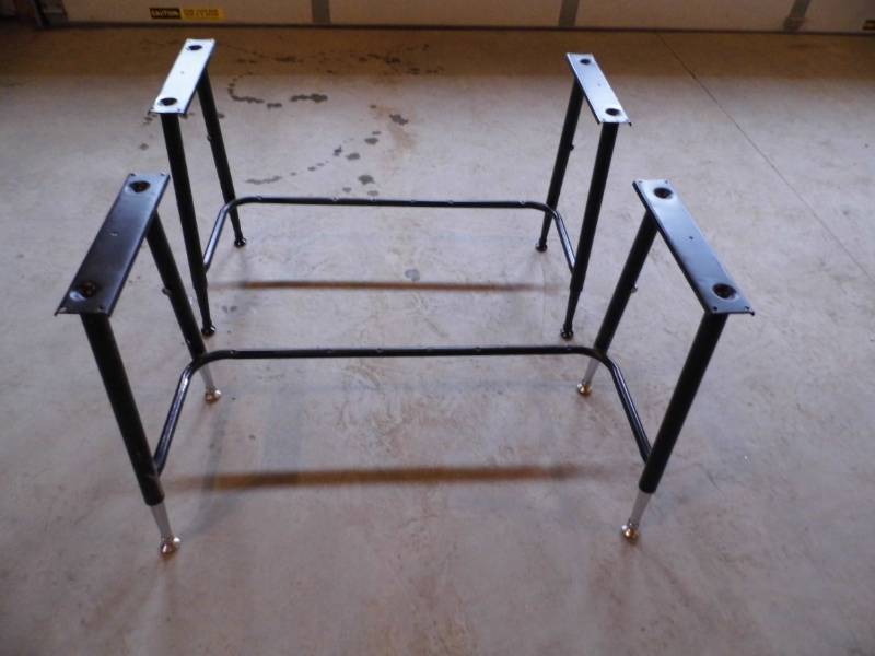 lot 148 image: Lot of 2 Bases