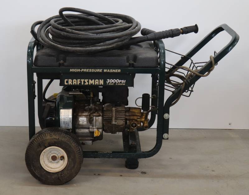 lot 8 image: Craftsman 3000psi Pressure Washer