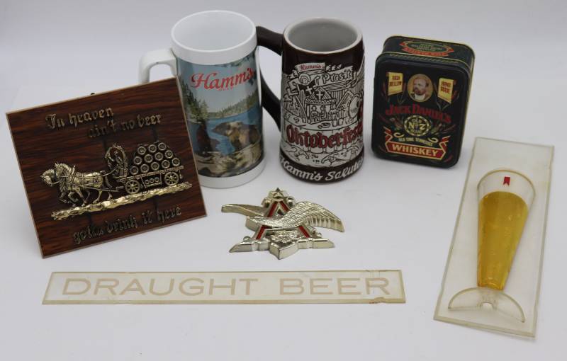 lot 31 image: Lot of Bar Memorabilia