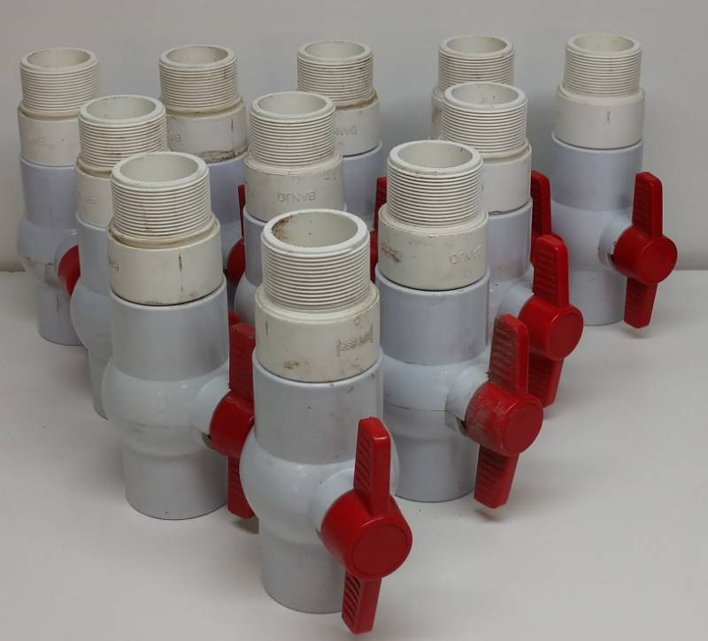 lot 46 image: Lot (11) 2 PVC Threaded Ball Valves