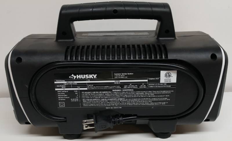 lot 51 image: Husky 12v120v Air Pump