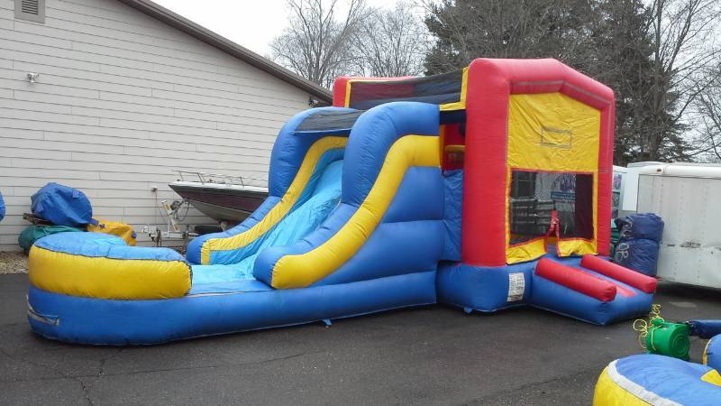 lot 25 image: 15 X 28 Water Slide Combo 4 in 1
