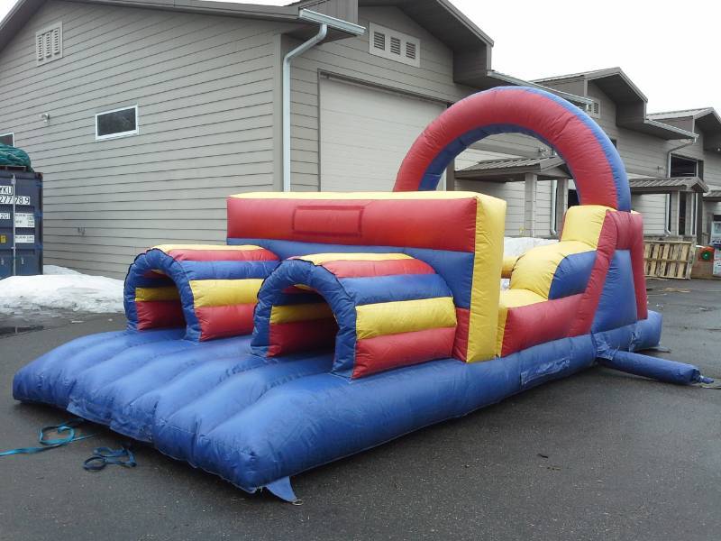 lot 32 image: 24 Ft  Obstacle
