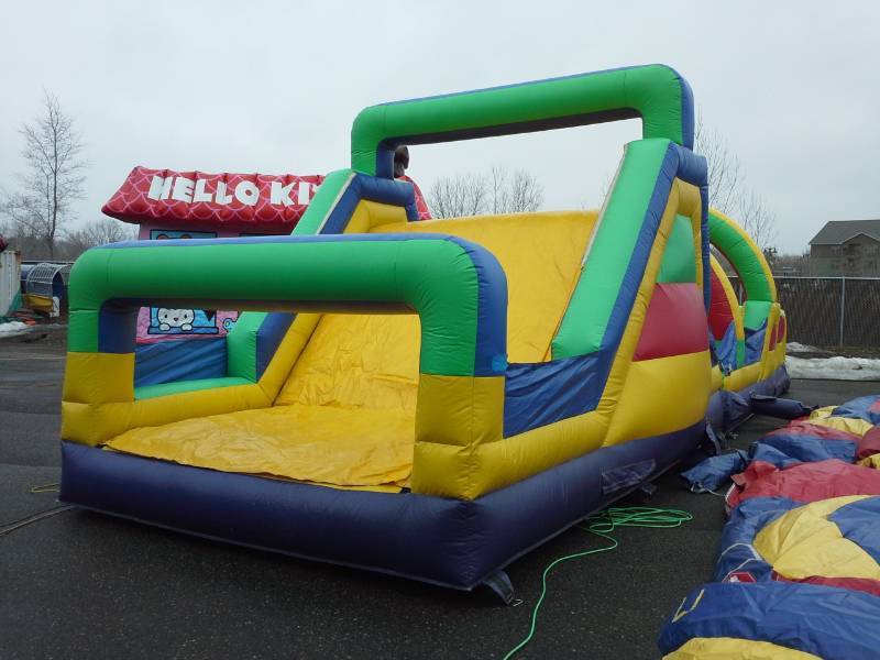 lot 51 image: 42 Ft Obstacle Course