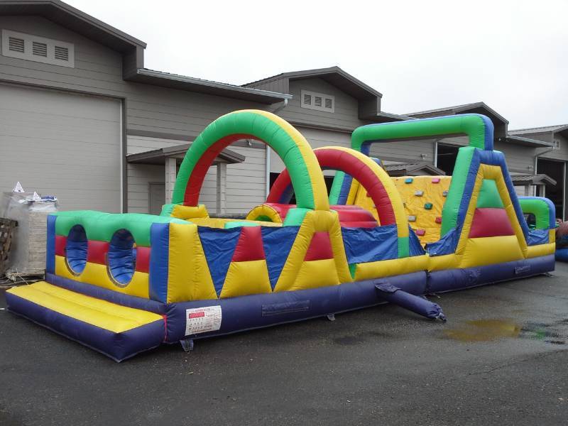 lot 54 image: 42 Ft Obstacle Course