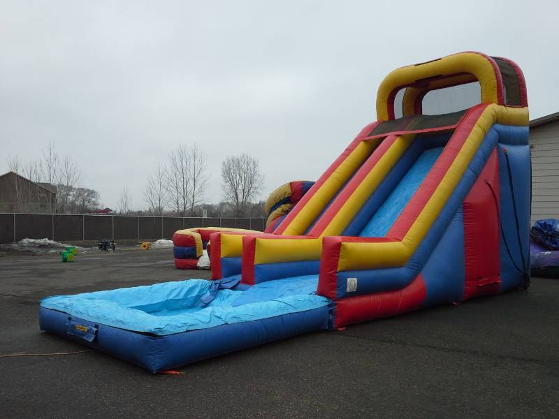 lot 58 image: 16 Ft Front Entry Water Slide with Pool