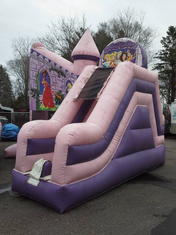 lot 62 image: Princess Palace 3 in 1 Combo