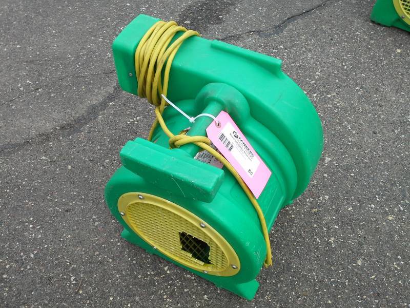 lot 80 image: B-Air Kodiak 1.5 HP Bounce House Blower, Green