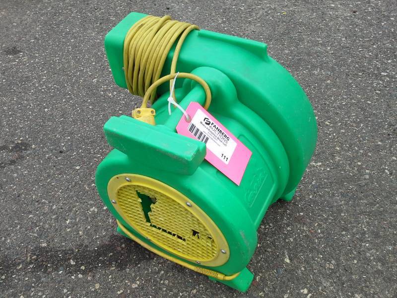 lot 111 image: B-Air Kodiak 1.5 HP Bounce House Blower, Green