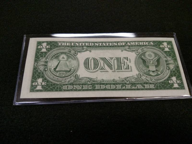 lot 132 image: 1935 E One Dollar Silver Certificat...