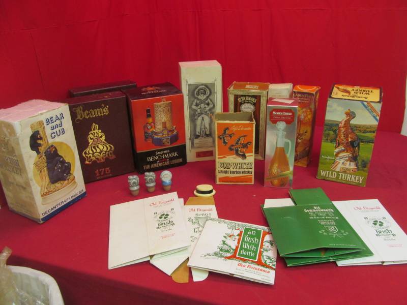 Vintage liquor decanter boxes