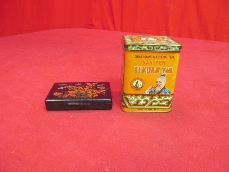 vintage trinket box, tin