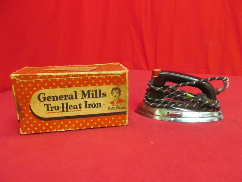 Vintage General mills iron