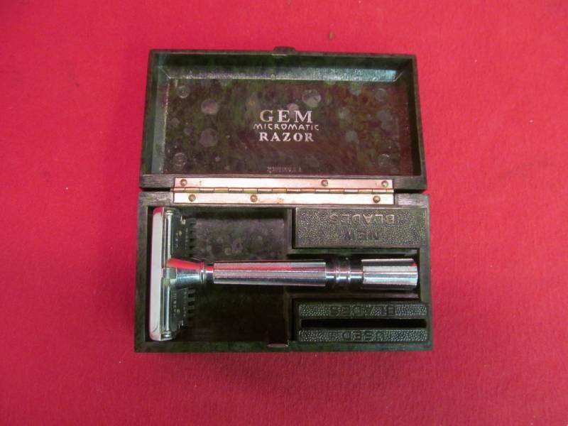 Vintage razor