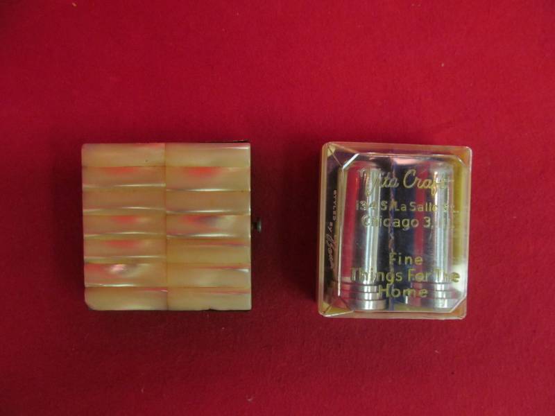 vintage box, vintage salt and pepper shakers