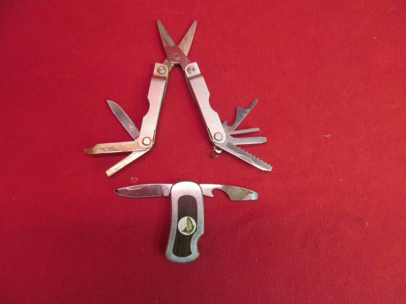 knives