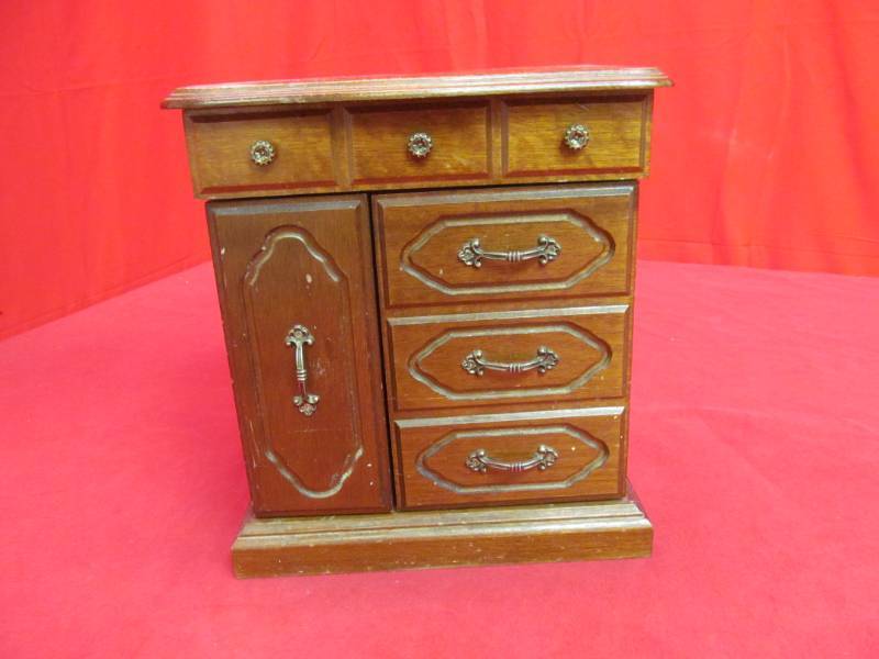 jewelry box
