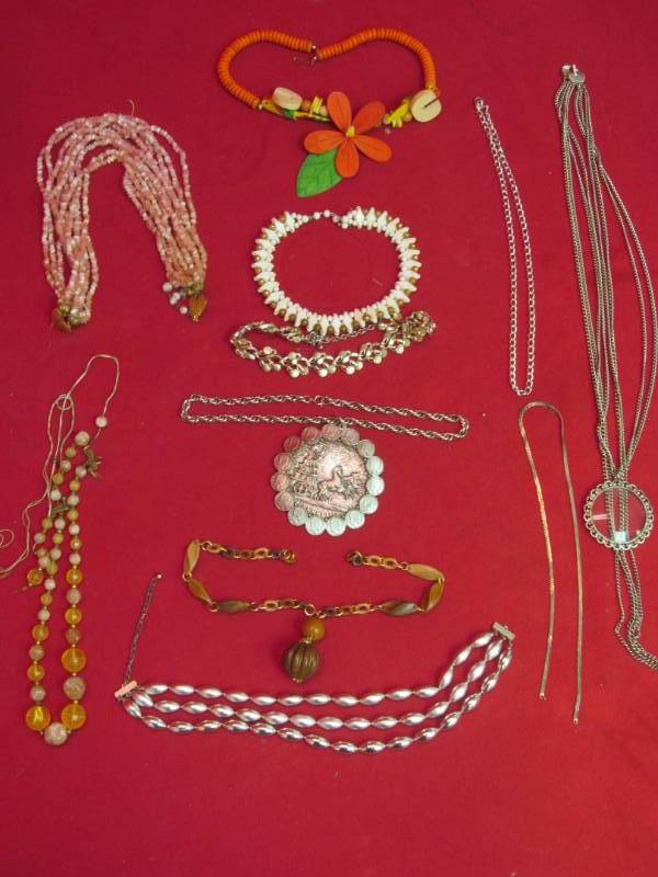 vintage jewelry