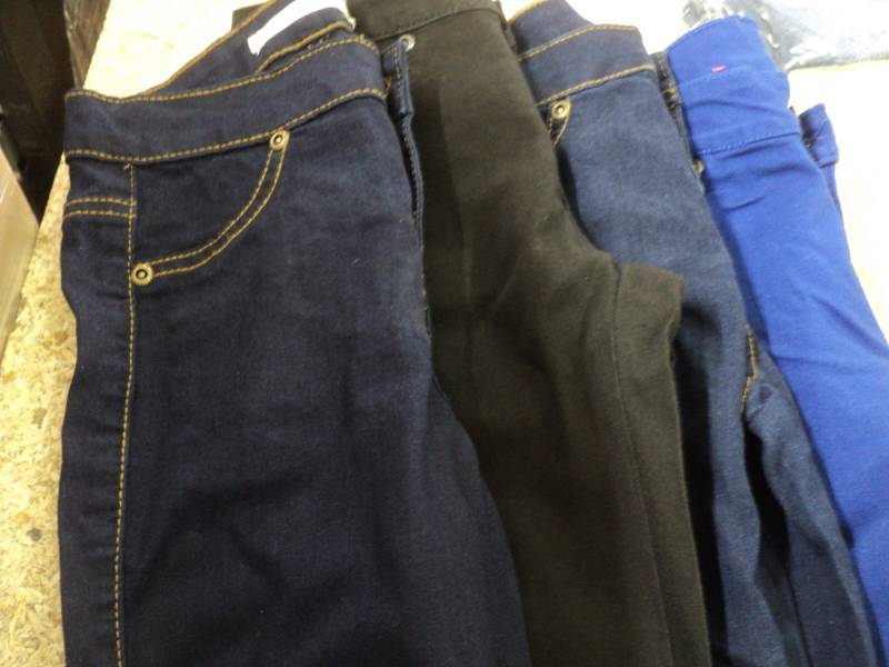 lot 107 image: 4 pairs Jeans size 8 Girls...