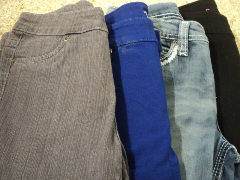 lot 113 image: 4 pairs jeans size 12 girls...