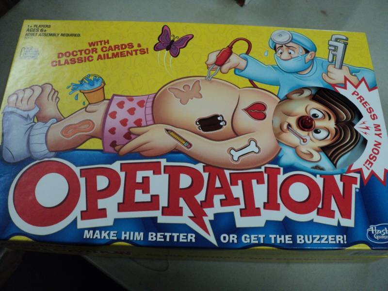 lot 18 image: Operation Game...