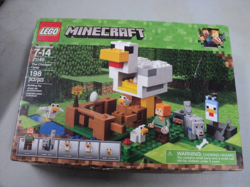 lot 56 image: LEGO Minecraft...