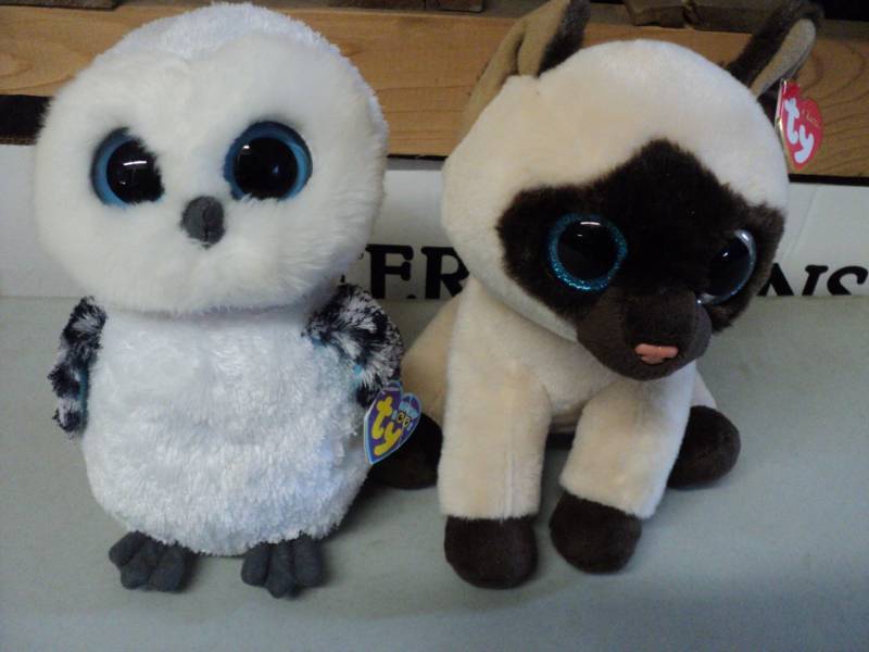 lot 79 image: 2 TY Animals...