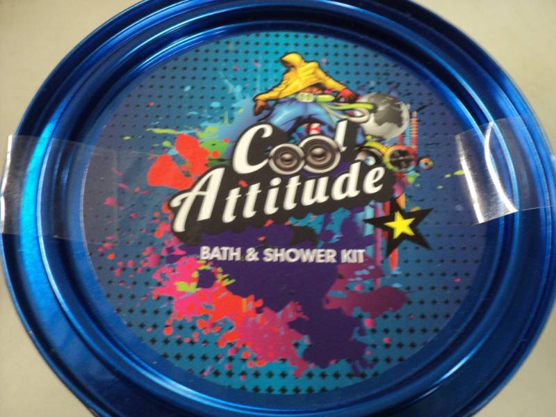 lot 92 image: Cool Attitude Bath and Shower Kit...