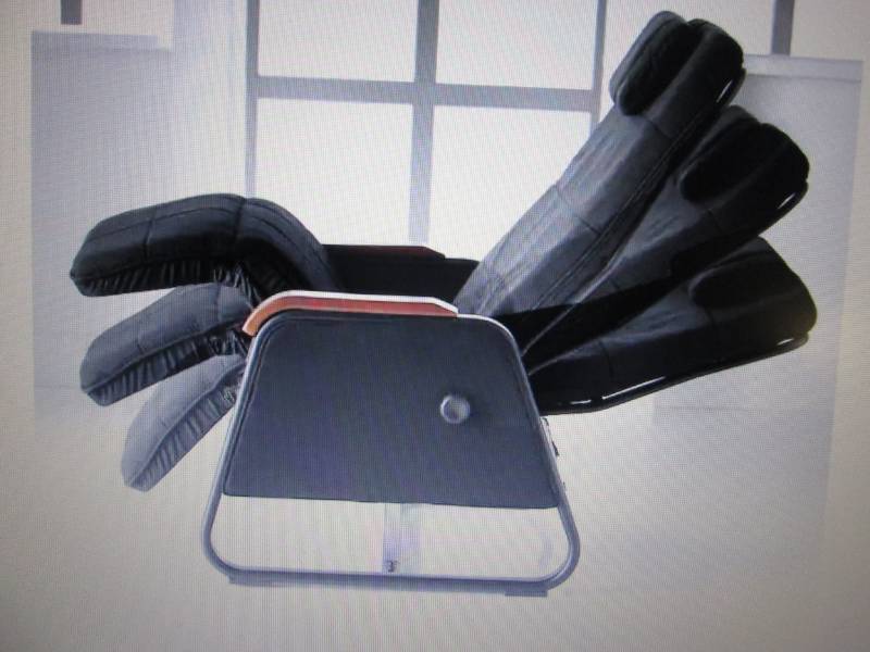 lot 109 image: Zero Gravity Chair open box Retail ...