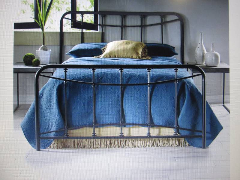 lot 151 image: Metal Bed Queen open box Retail $19...