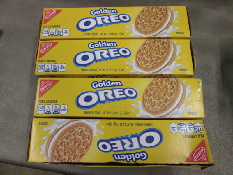 lot 196 image: 8 - 5.5 oz  Pks Oreo Golden Cookies...