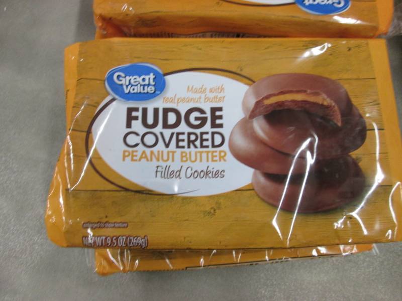 lot 198 image: 4 Pks Great Value Fudge Covered Pea...