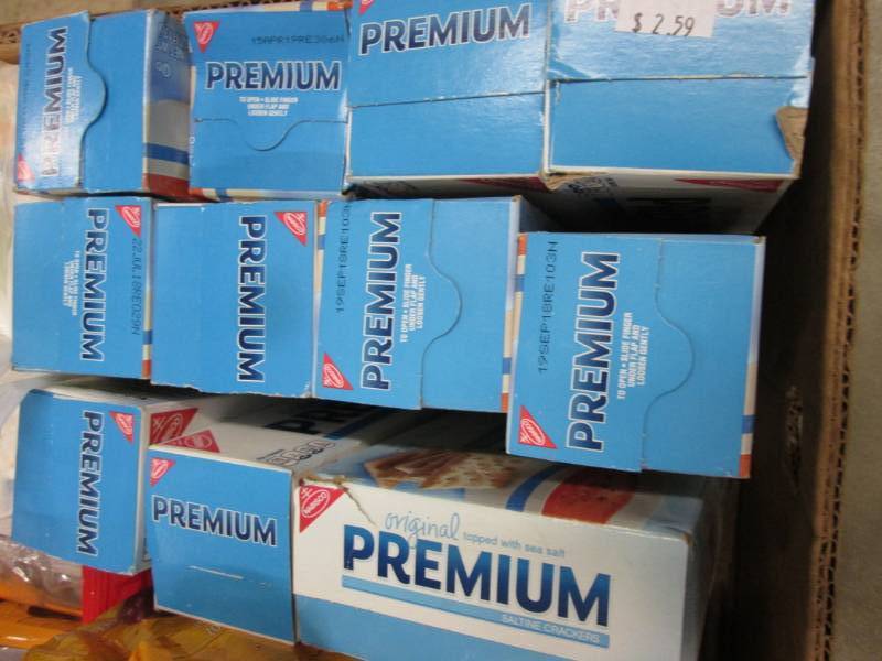 lot 207 image: 10 - 4oz Premium Saltine Crackers, ...