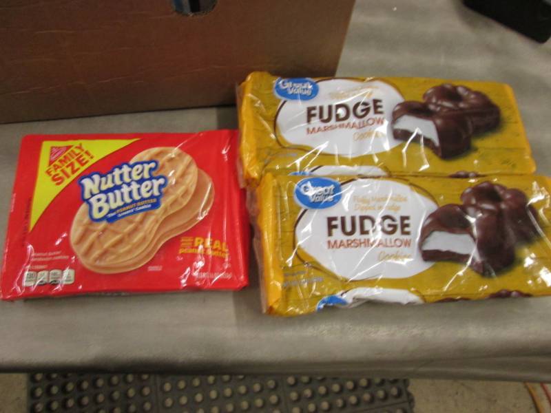 lot 208 image: Nutter Butter Cookies, 2 Pks Fudge ...