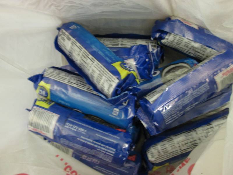 lot 214 image: 12- 4 oz Oreo King Size Cookies...