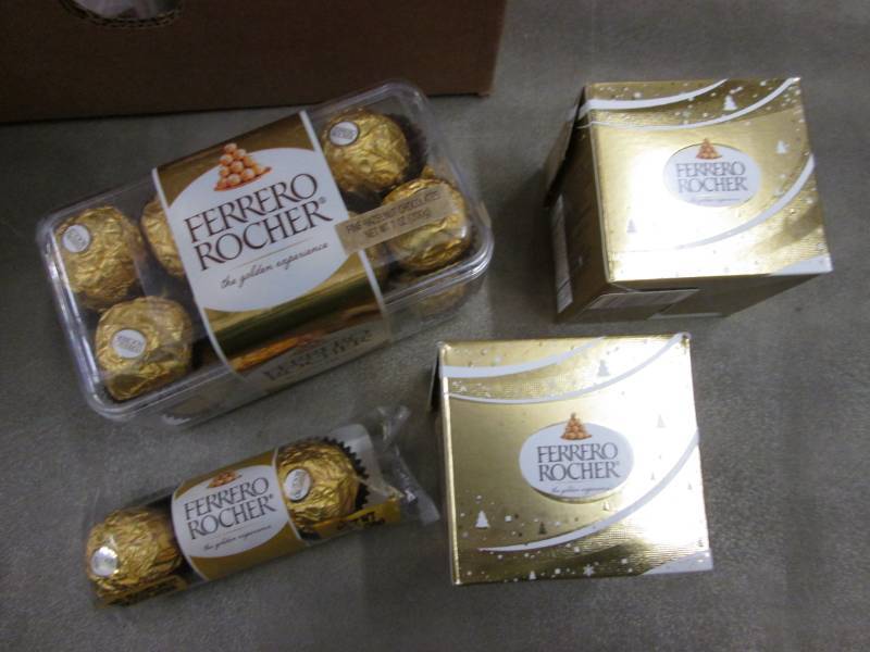 lot 218 image: Ferrero Rocher Fine Hazelnut Chocol...