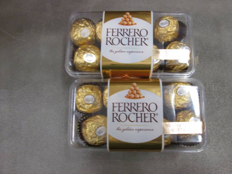 lot 232 image: Ferrero Rocher Fine Hazelnut Chocol...